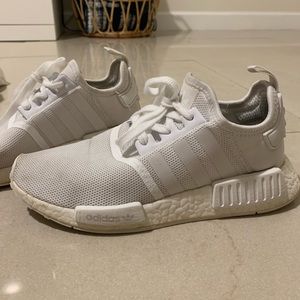 Adidas “triple white” NMD R1